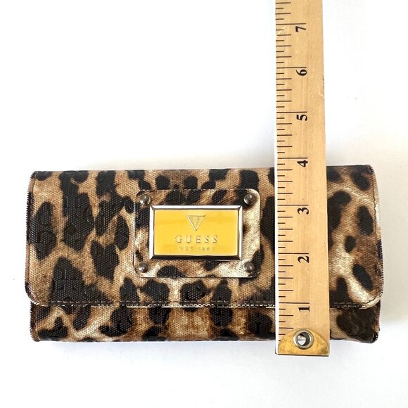 Guess Vera Cruz SLG Cheetah Tri-fold Wallet, SC306166 Coated, VGC! - Picture 12 of 14